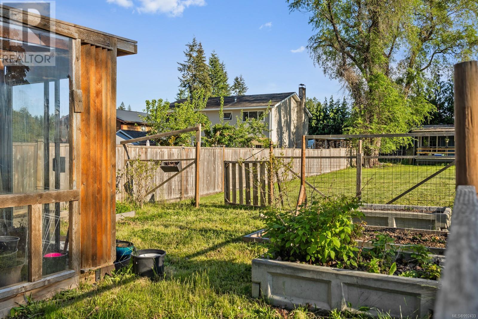 1770 Holmstrom Rd, Campbell River real estate listing 992433
