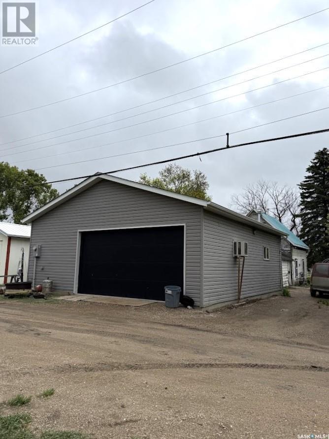 Photo 36 of 114 Outlook Street, Conquest SK