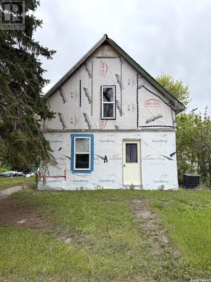Photo 24 of 114 Outlook Street, Conquest SK