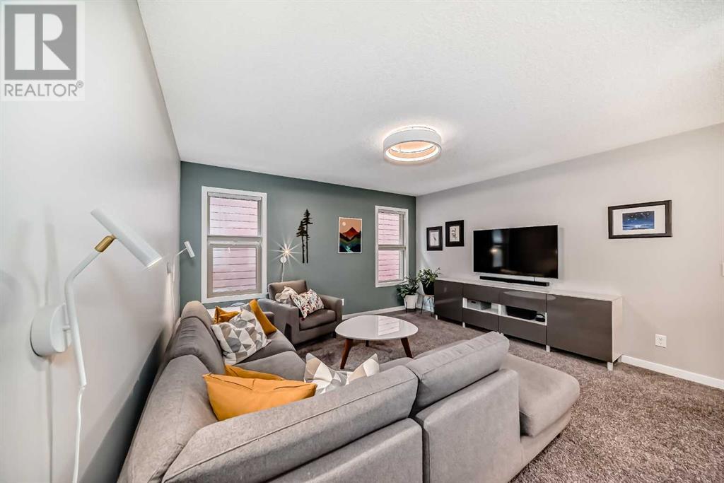 176 Riviera Way, Cochrane