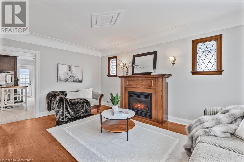Photo 7 of 187 West 2nd Street, Hamilton ON