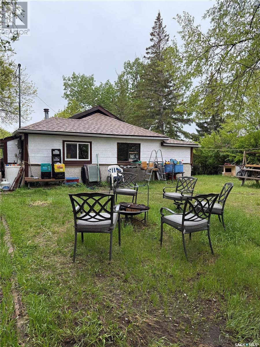 Photo 9 of 234 Macmurchy Avenue, Regina Beach SK