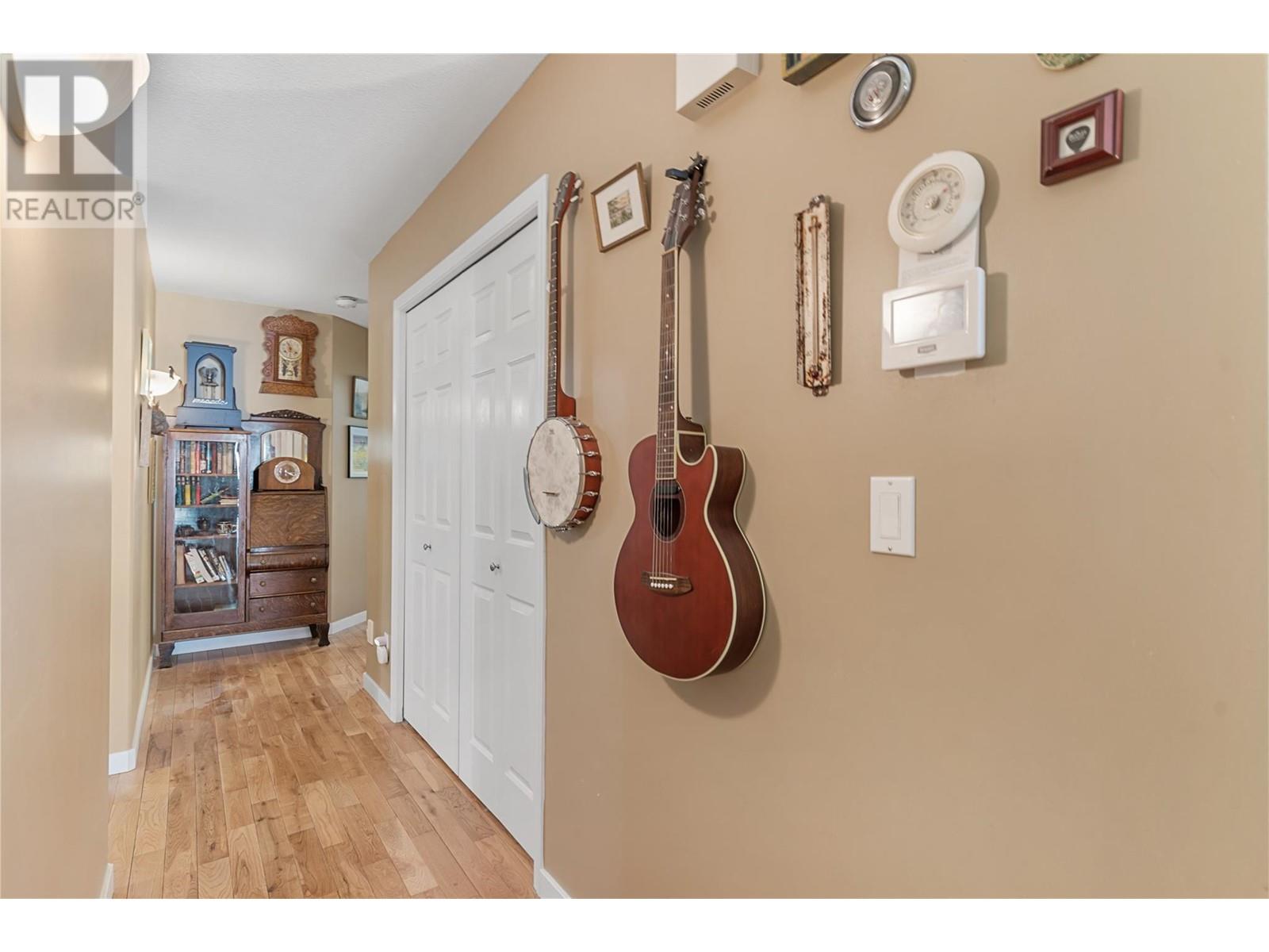 1 4141 Lakeshore Road, Kelowna