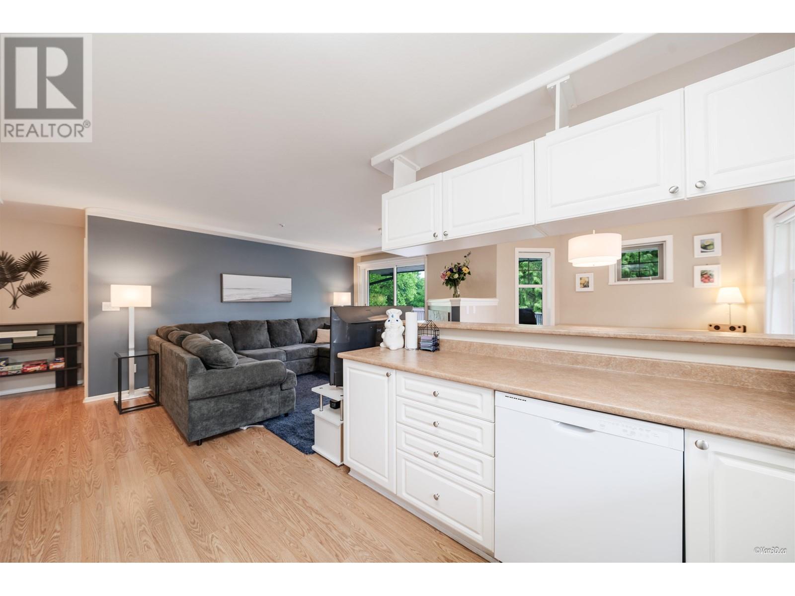 305 11960 HARRIS ROAD, Pitt Meadows real estate listing R3006705