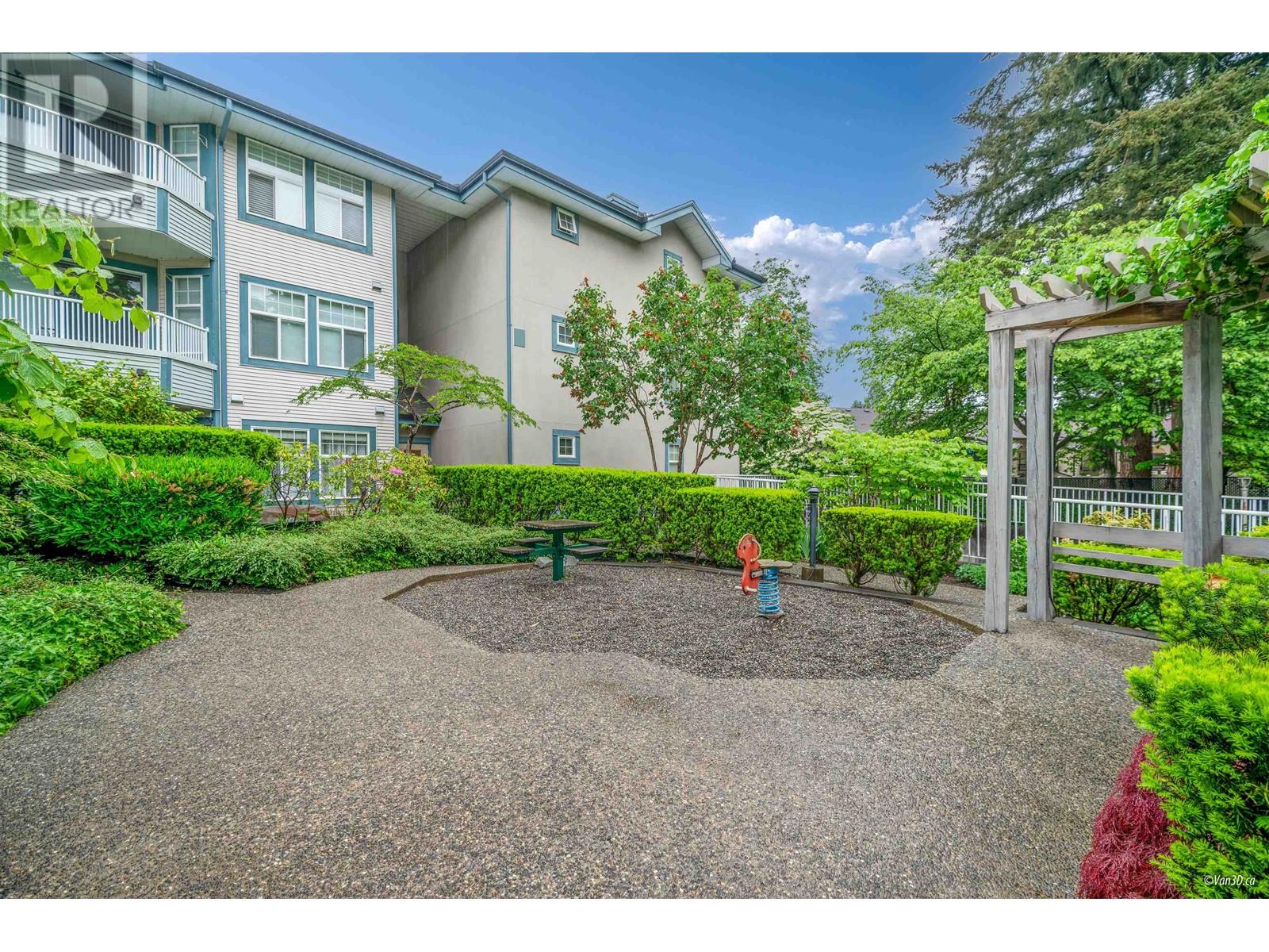 305 11960 HARRIS ROAD, Pitt Meadows real estate listing R3006705