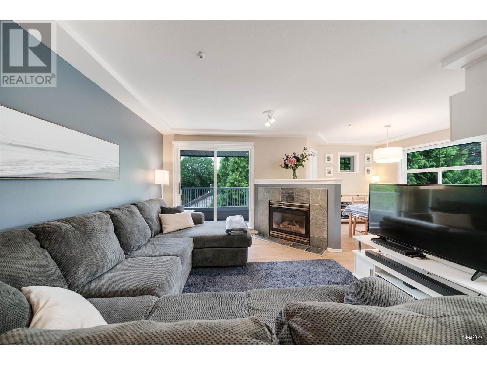 305 11960 HARRIS ROAD, Pitt Meadows real estate listing R3006705