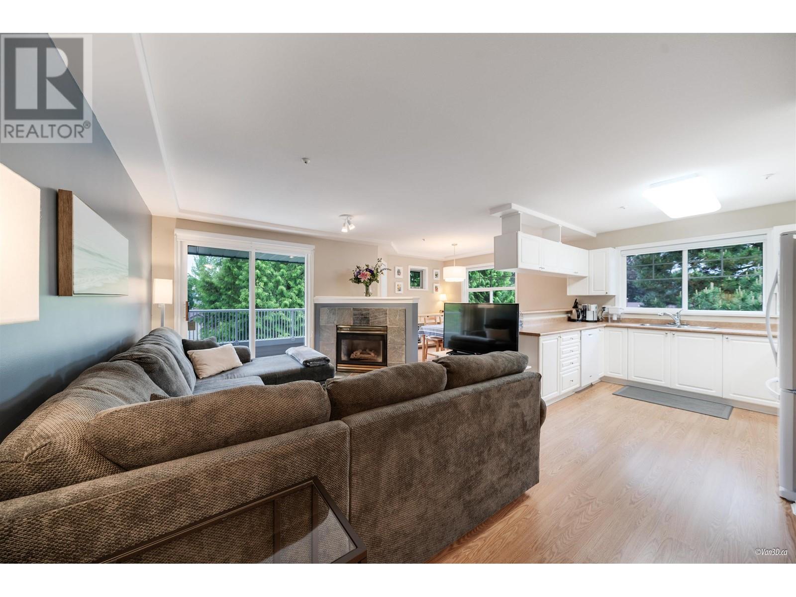 305 11960 HARRIS ROAD, Pitt Meadows real estate listing R3006705