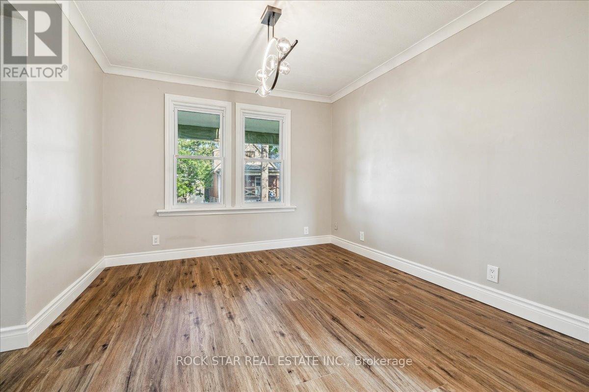 Photo 28 of 223 Weir Street N, Hamilton ON