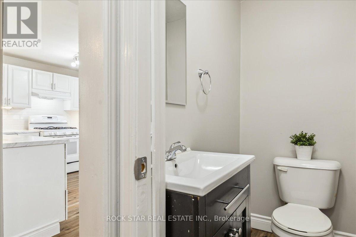 Photo 42 of 223 Weir Street N, Hamilton ON