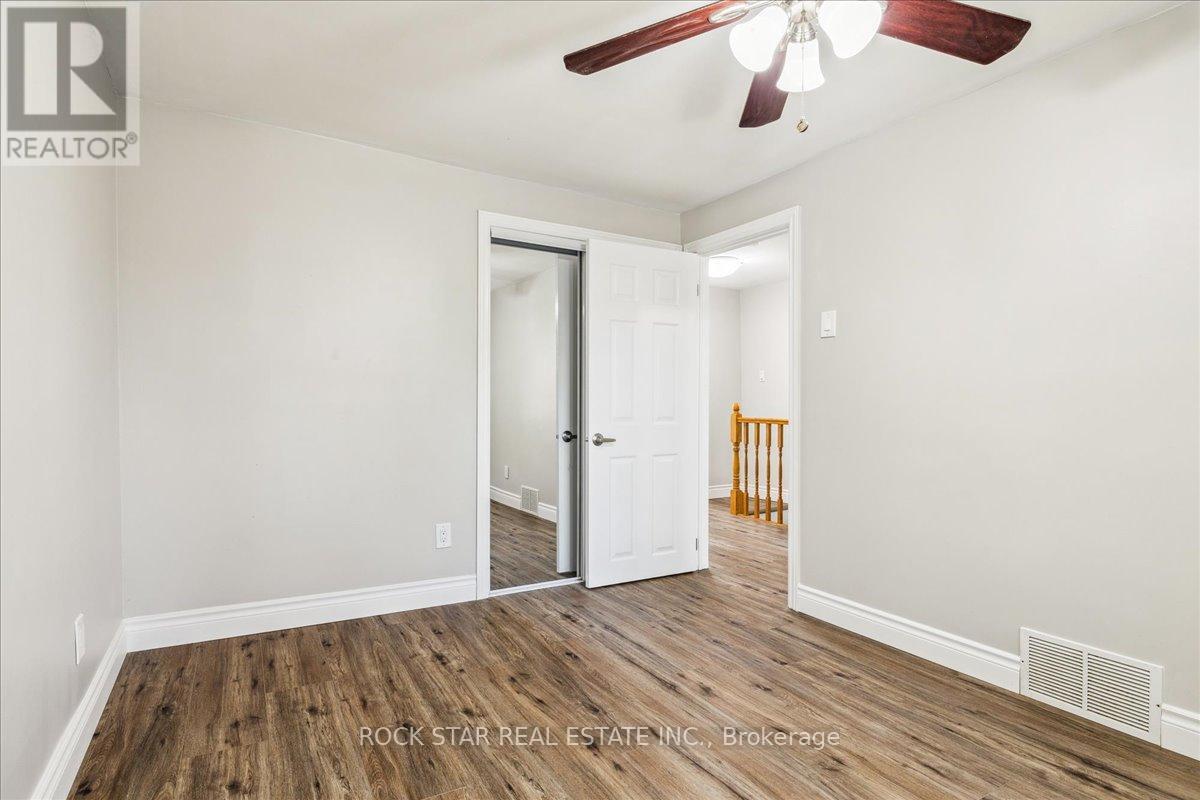 Photo 31 of 223 Weir Street N, Hamilton ON