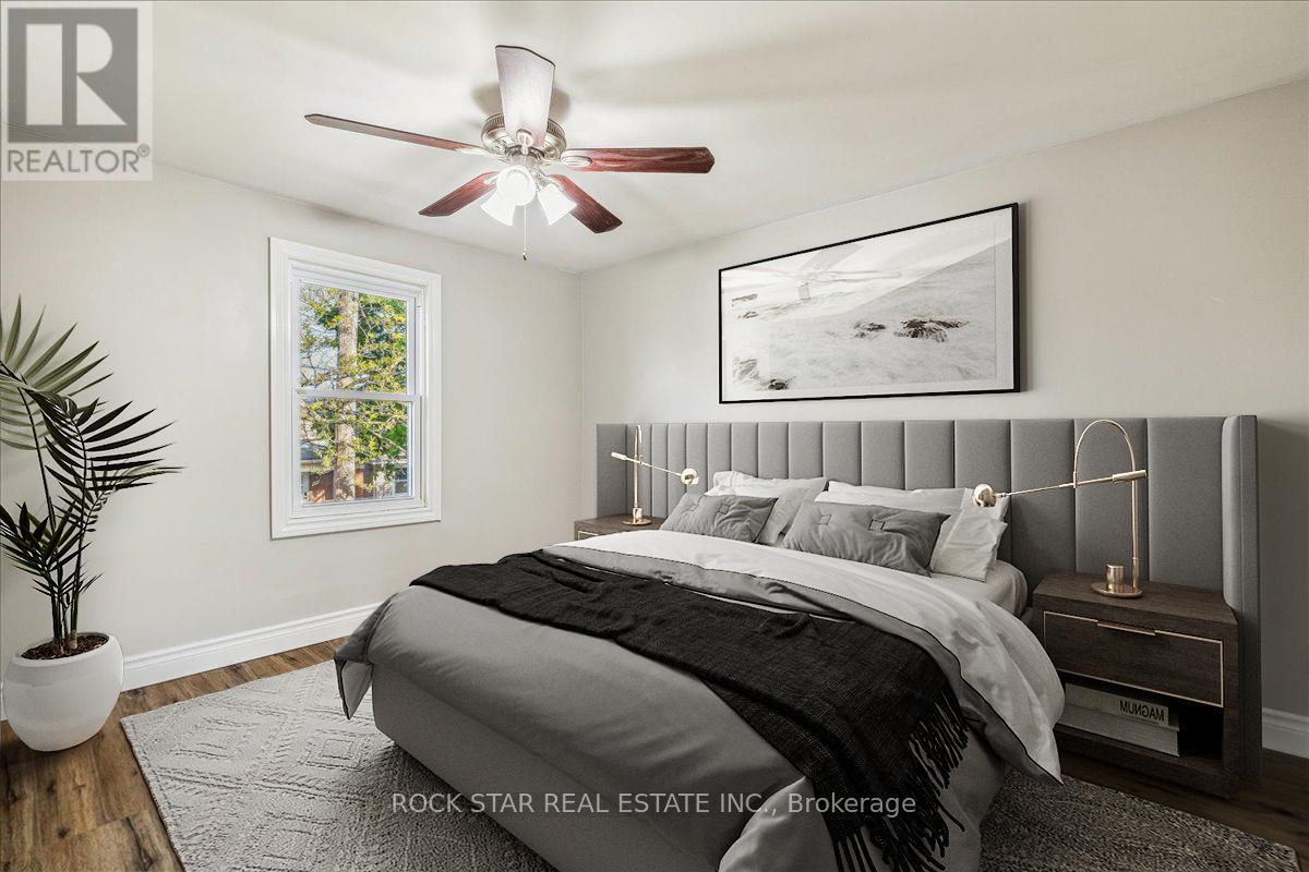 Photo 7 of 223 Weir Street N, Hamilton ON