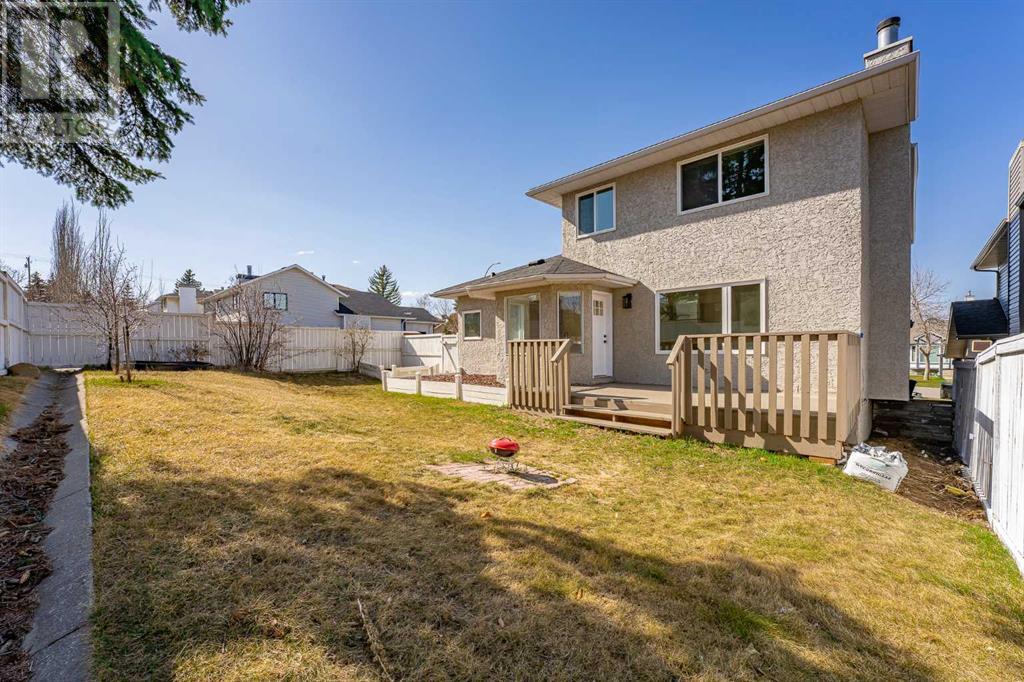 Single Family House for Sale in  Sandringham Road NW Sandstone Valley Calgary 