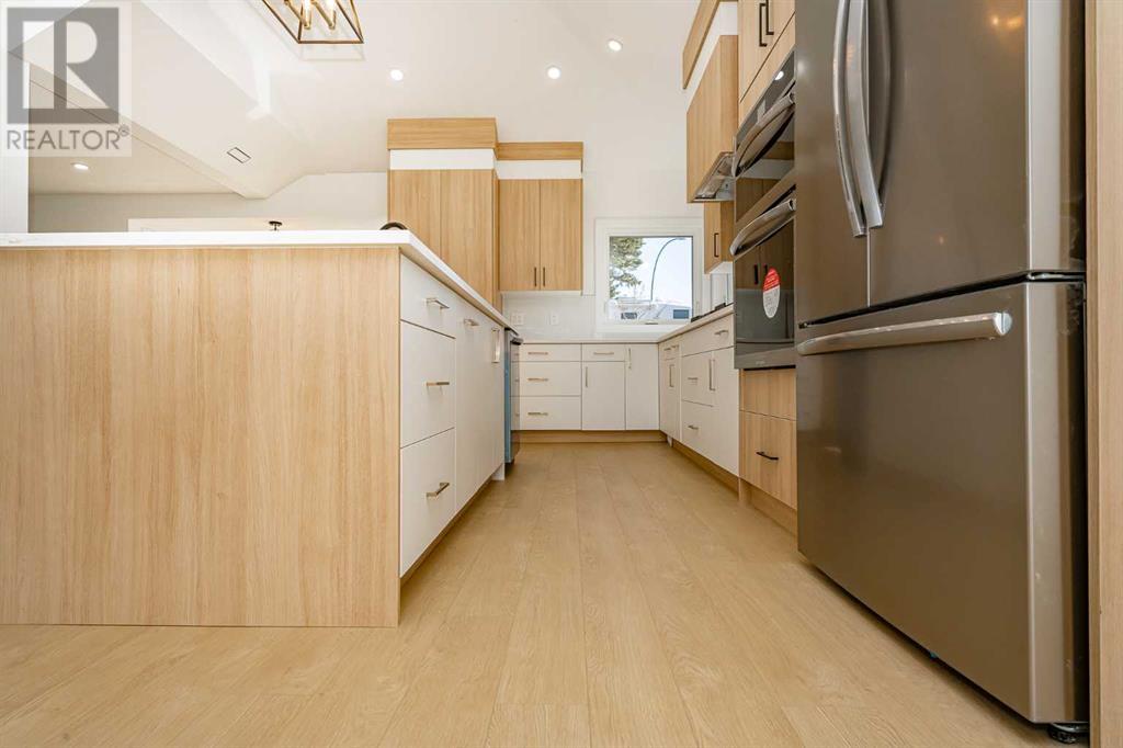 Single Family House for Sale in  Sandringham Road NW Sandstone Valley Calgary 