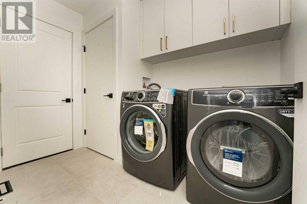 Single Family House for Sale in  Sandringham Road NW Sandstone Valley Calgary 