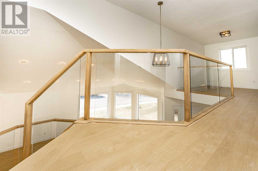 Single Family House for Sale in  Sandringham Road NW Sandstone Valley Calgary 