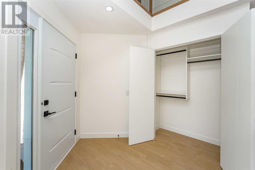 Single Family House for Sale in  Sandringham Road NW Sandstone Valley Calgary 
