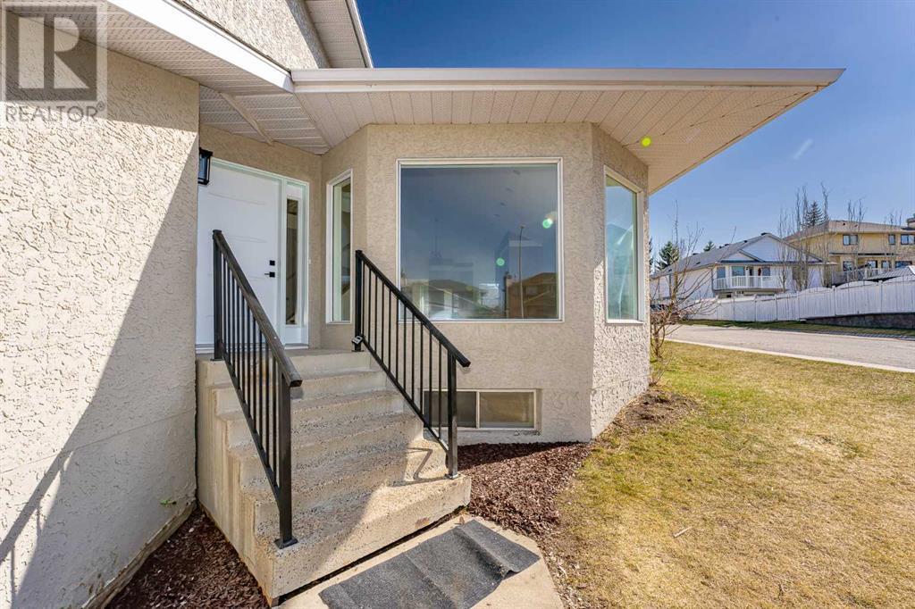 Single Family House for Sale in  Sandringham Road NW Sandstone Valley Calgary 