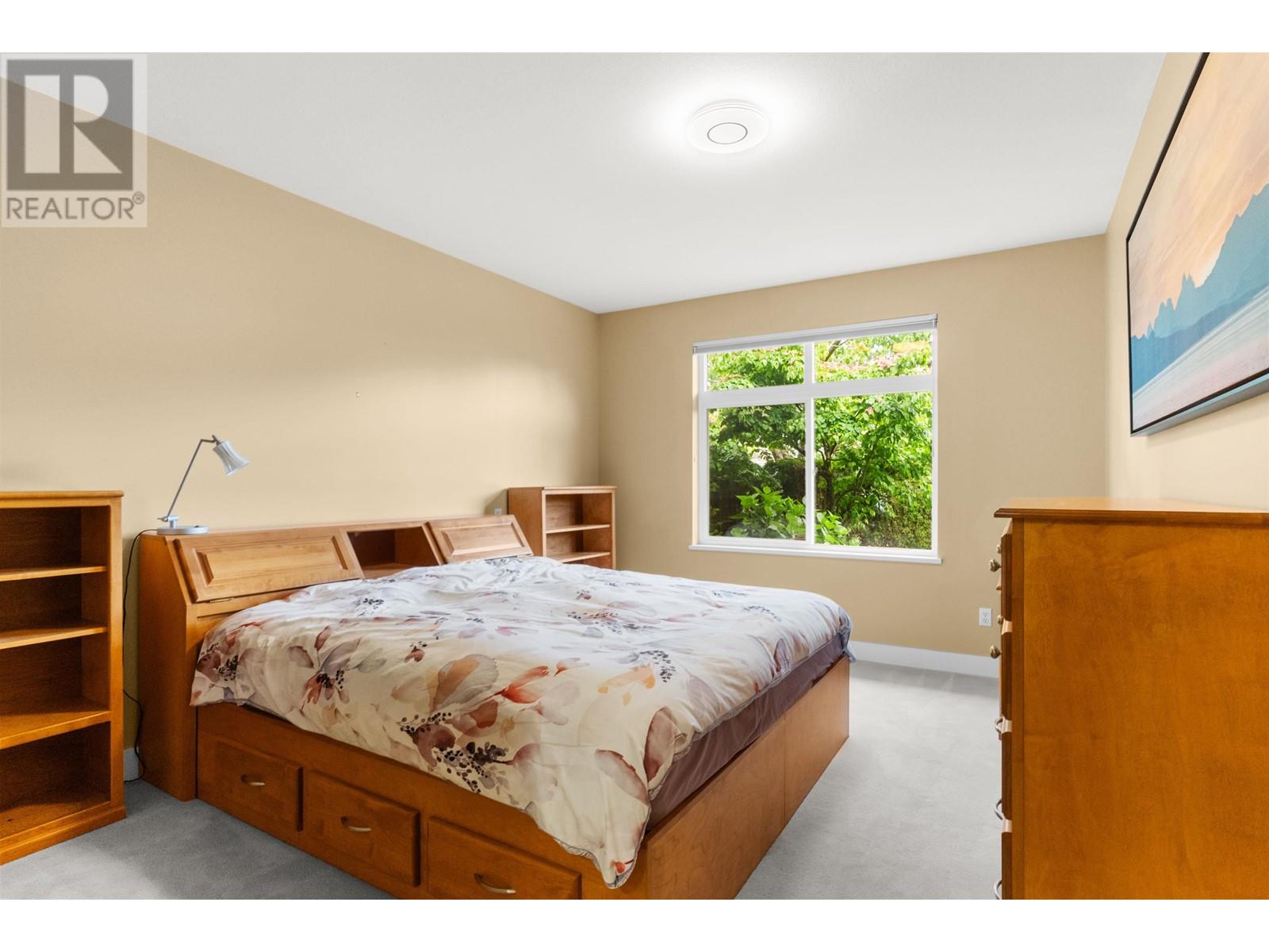 Photo 19 of 39 5300 Admiral Way, Delta BC