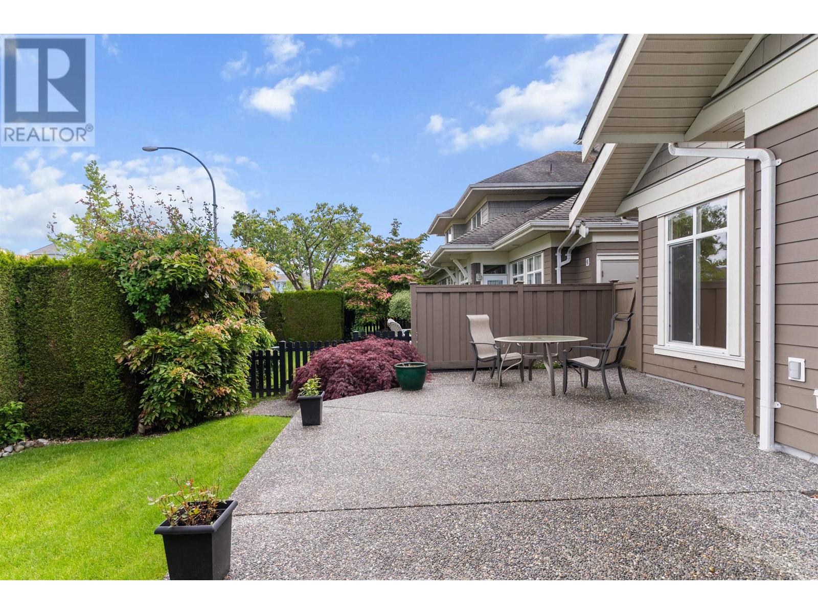 Photo 32 of 39 5300 Admiral Way, Delta BC
