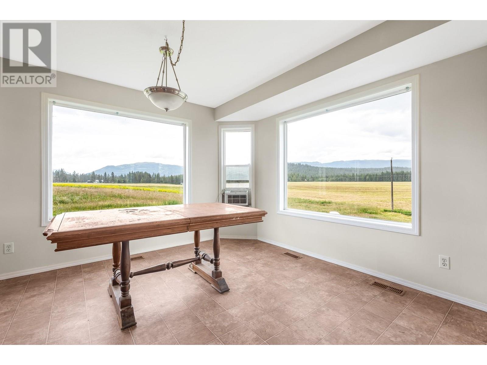  3575 Canyon Road, Spallumcheen
