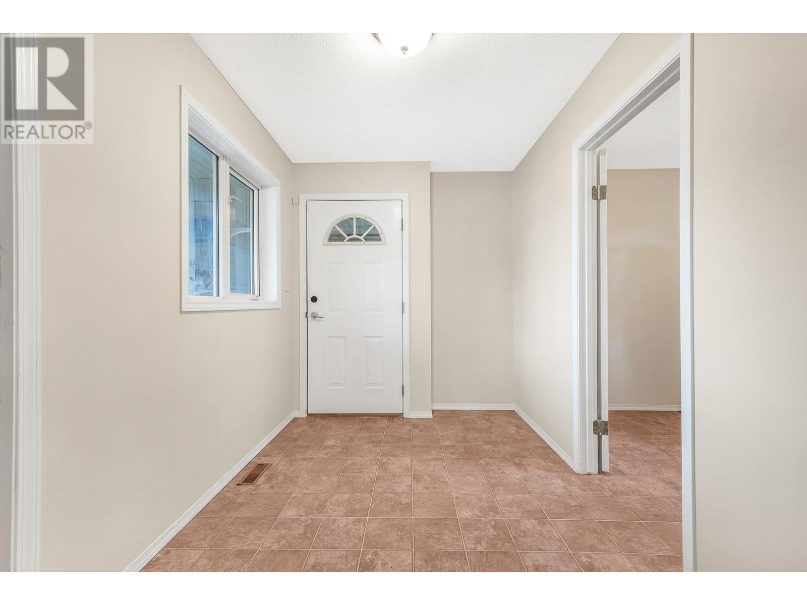  3575 Canyon Road, Spallumcheen