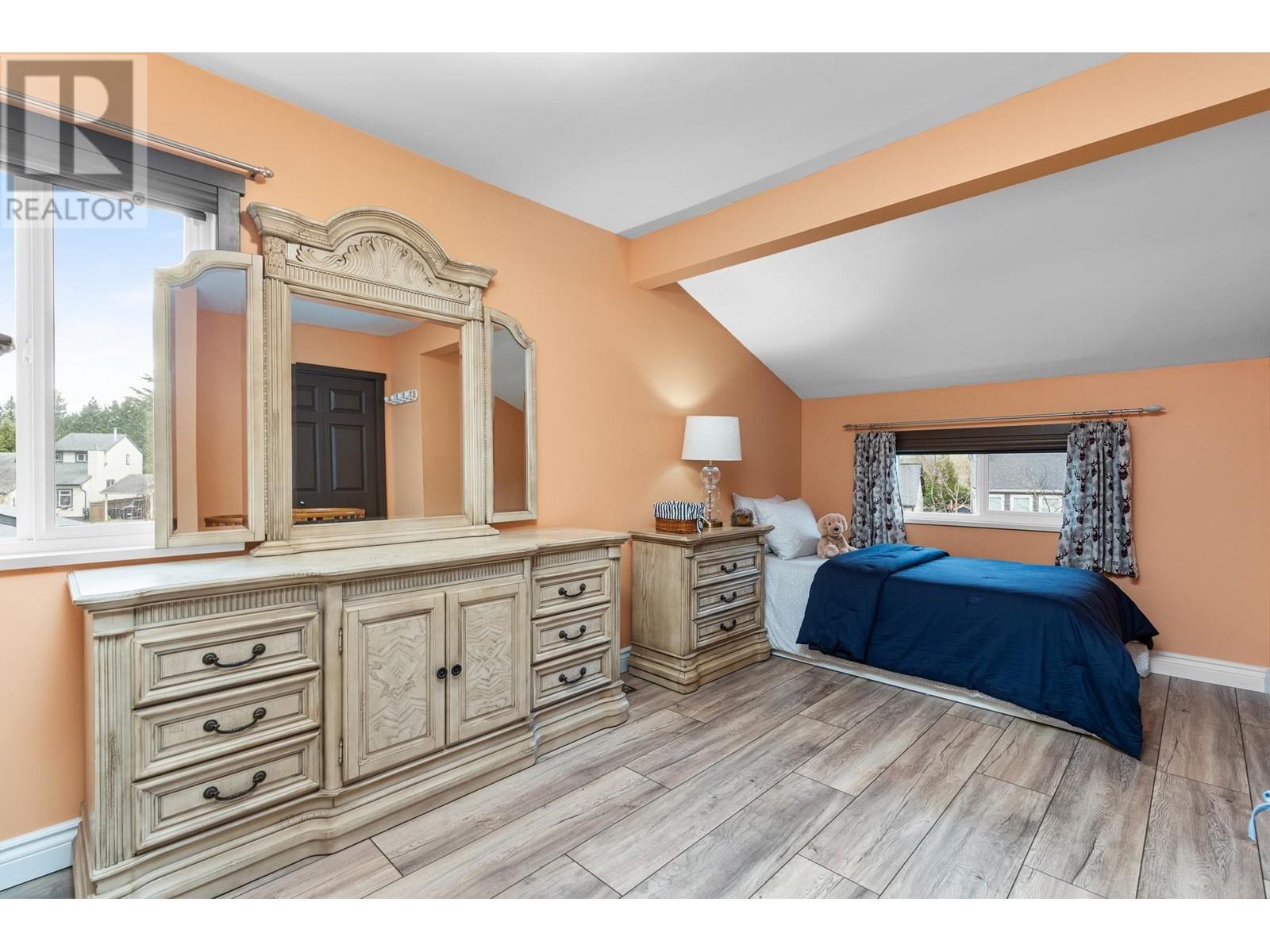 19762 WILDCREST AVENUE, Pitt Meadows real estate listing R2985059