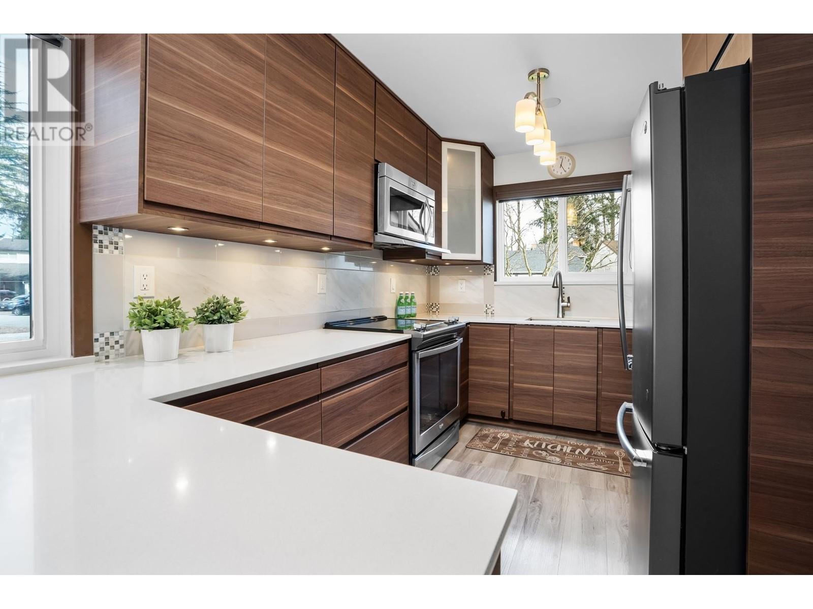 19762 WILDCREST AVENUE, Pitt Meadows real estate listing R2985059