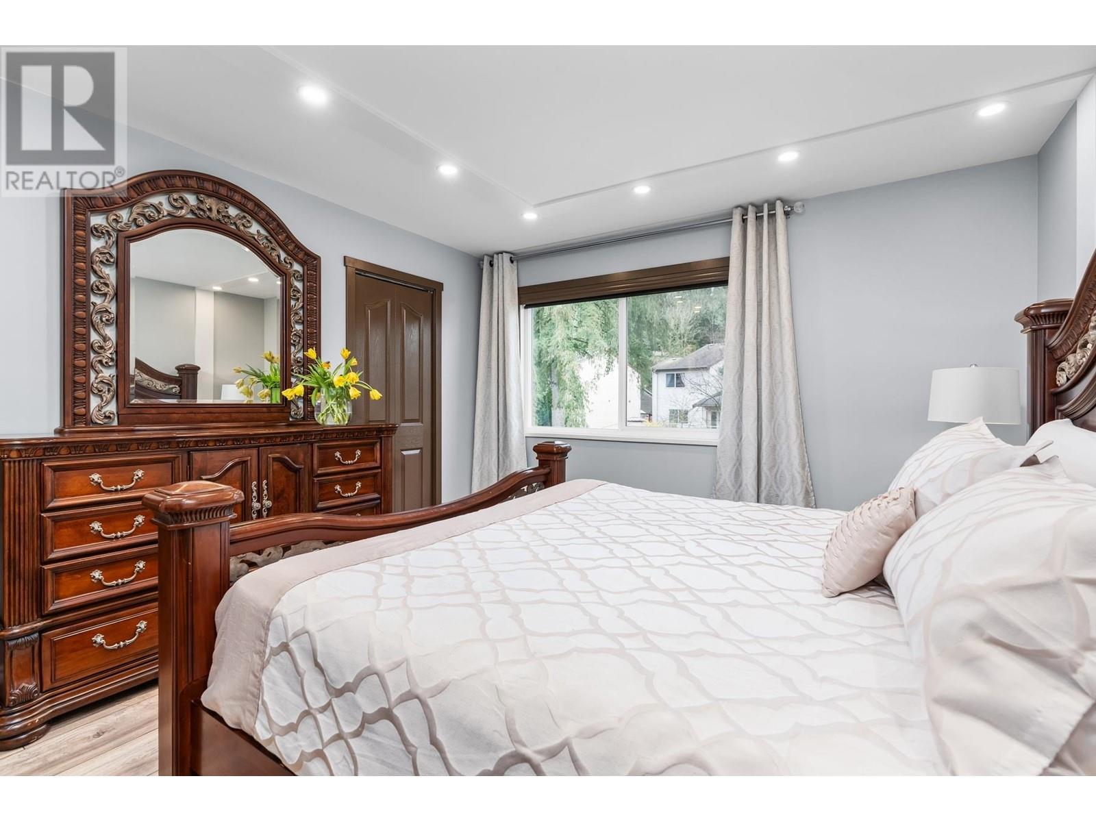 19762 WILDCREST AVENUE, Pitt Meadows real estate listing R2985059