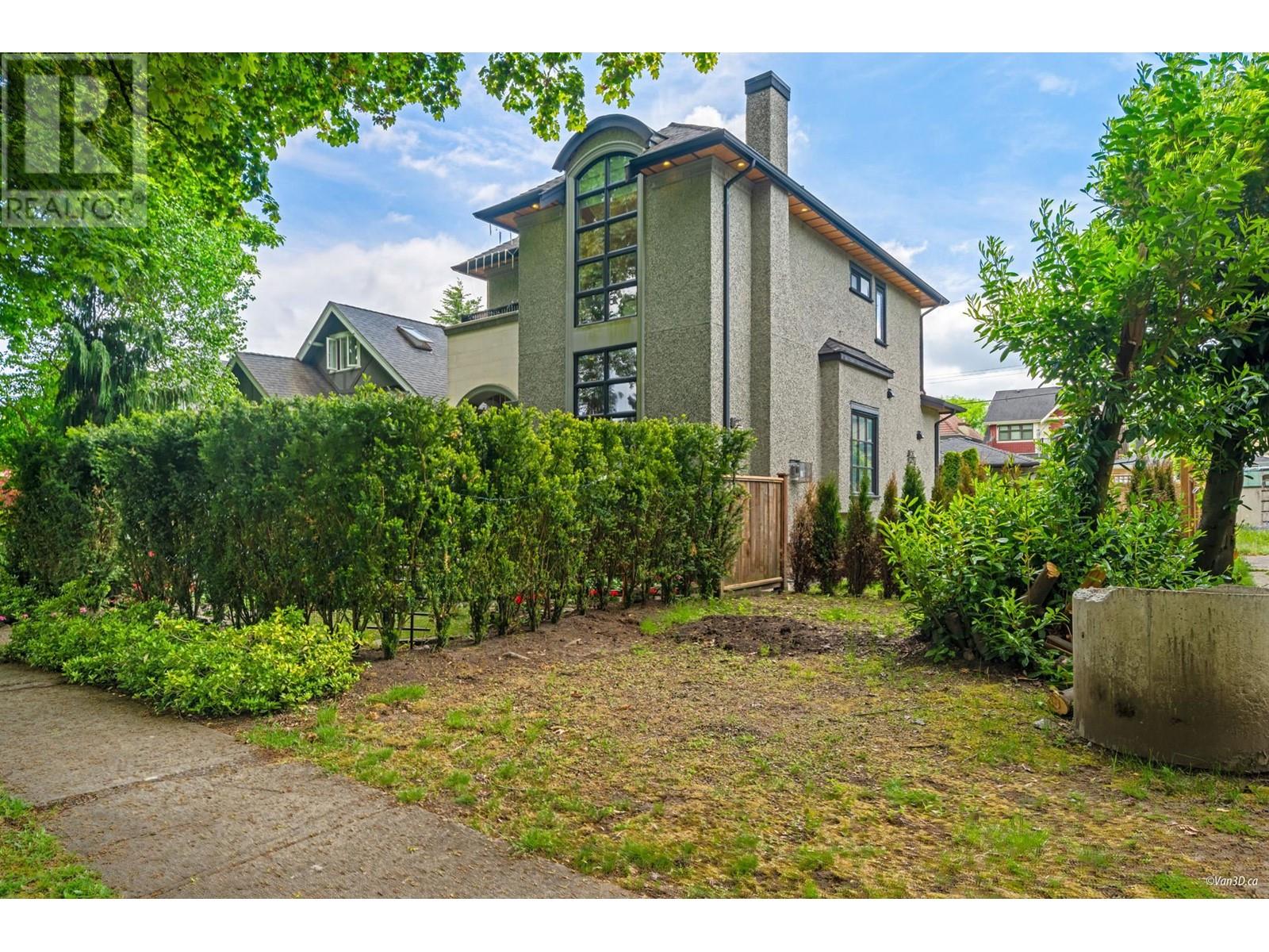 Photo 3 of 3562 W 22nd Avenue, Vancouver BC