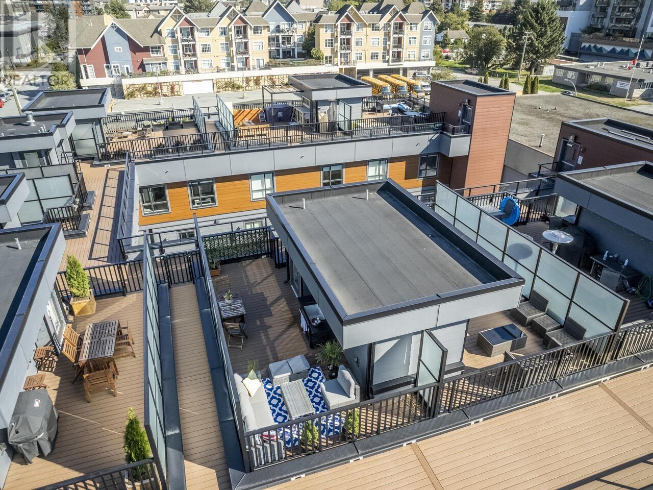 204 37842 THIRD AVENUE, Squamish real estate listing R2992171