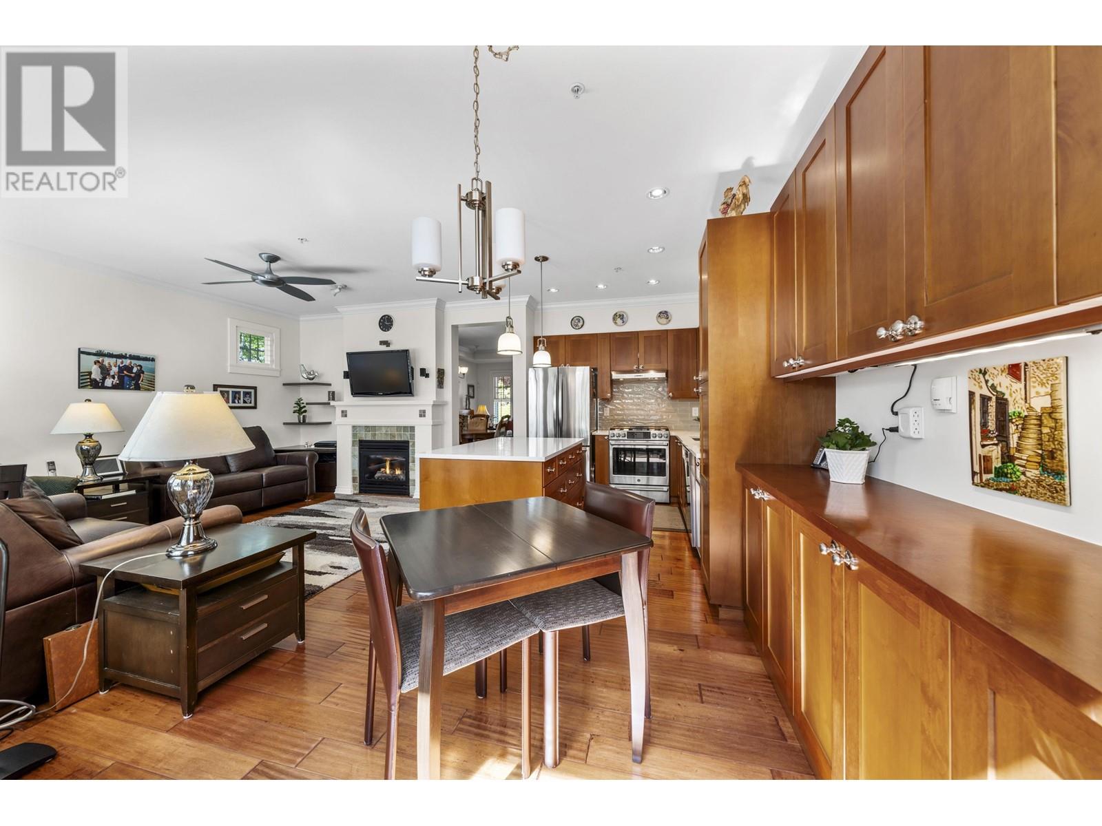 52 19452 FRASER WAY, Pitt Meadows