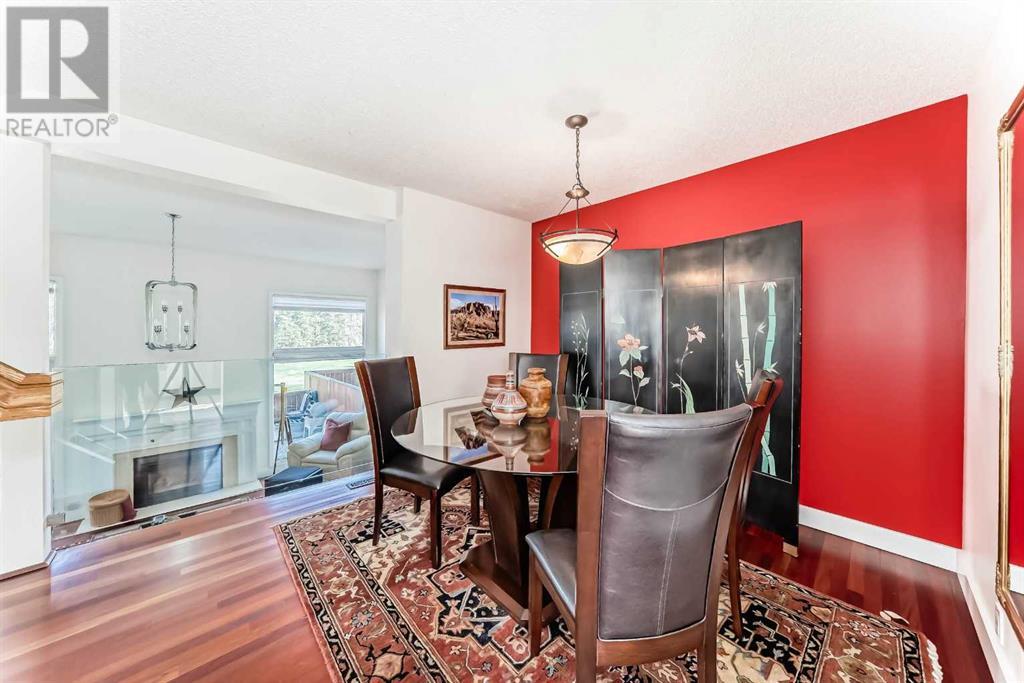Single Family House 4 Level for Sale in  Point Mckay Gardens NW Point McKay Calgary 
