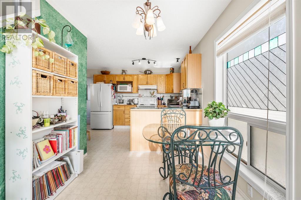 Single Family House for Sale in  Tuscany Valley Way NW Tuscany Calgary 