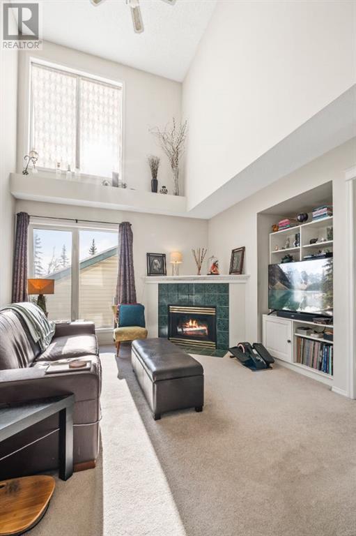 Single Family House for Sale in  Tuscany Valley Way NW Tuscany Calgary 