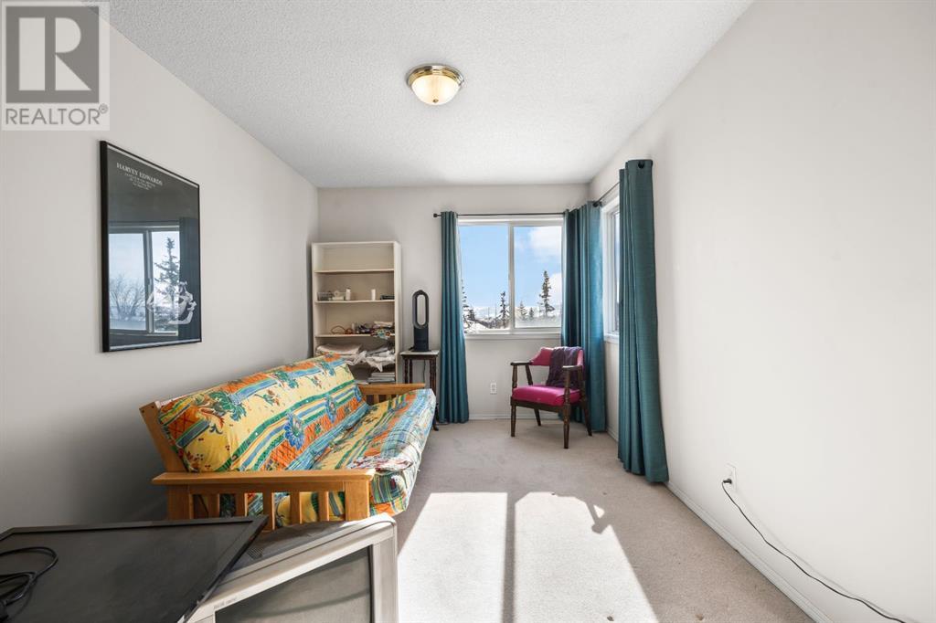 Single Family House for Sale in  Tuscany Valley Way NW Tuscany Calgary 