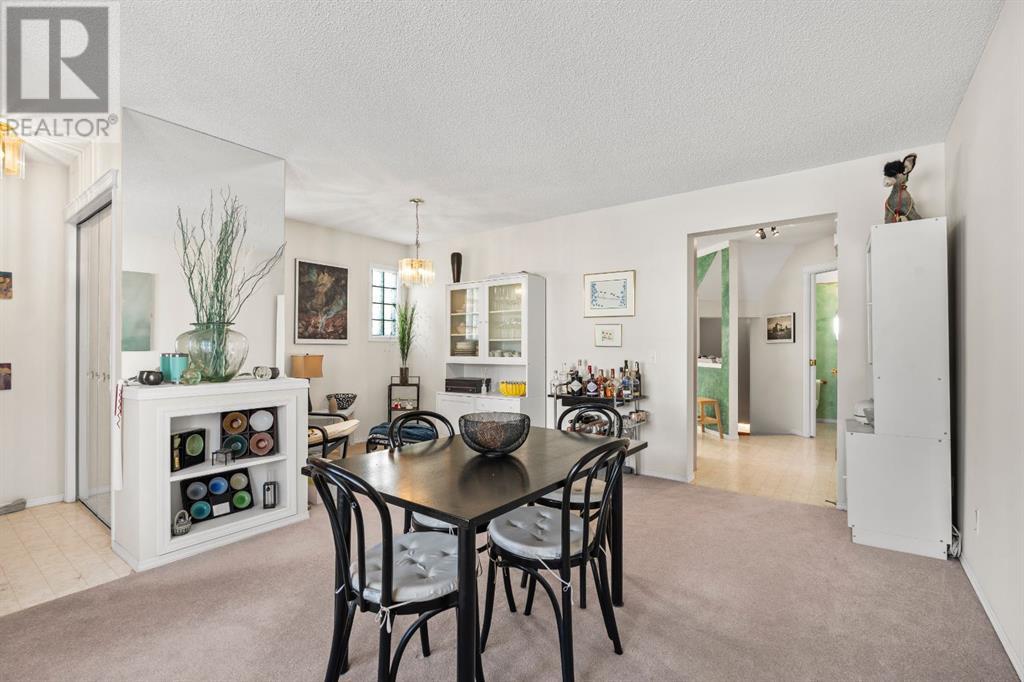 Single Family House for Sale in  Tuscany Valley Way NW Tuscany Calgary 