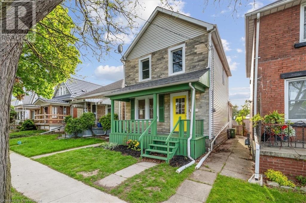 Photo 3 of 223 Weir Street N, Hamilton ON