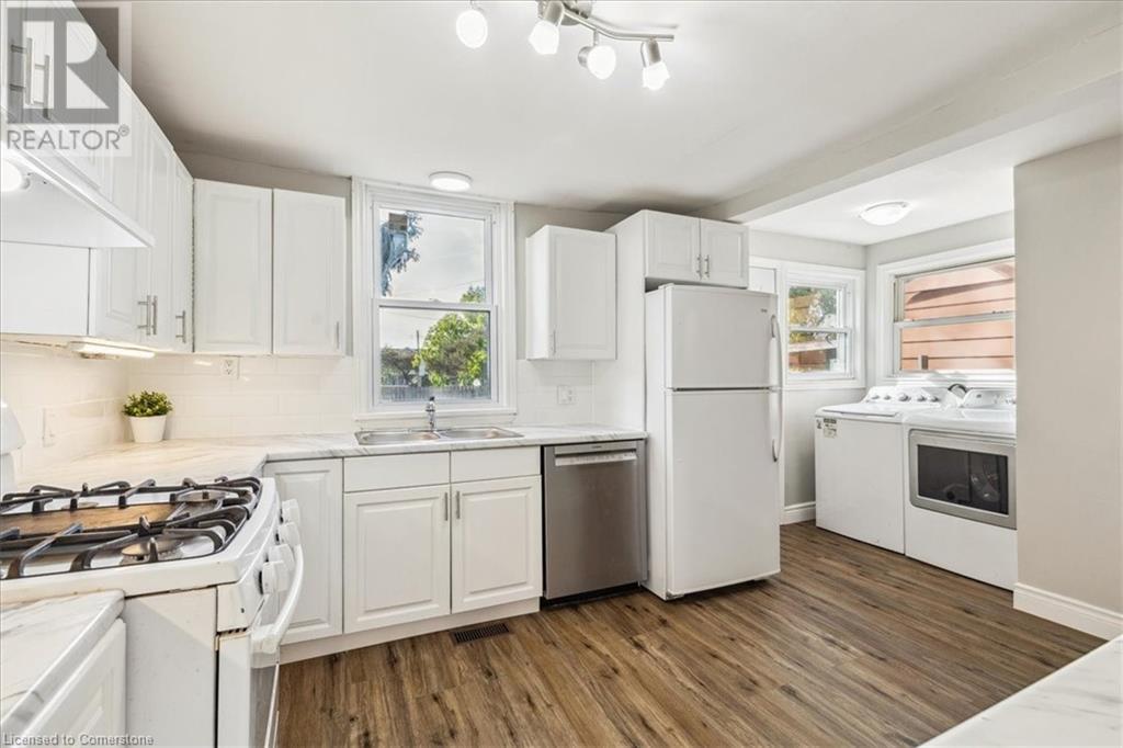 Photo 22 of 223 Weir Street N, Hamilton ON