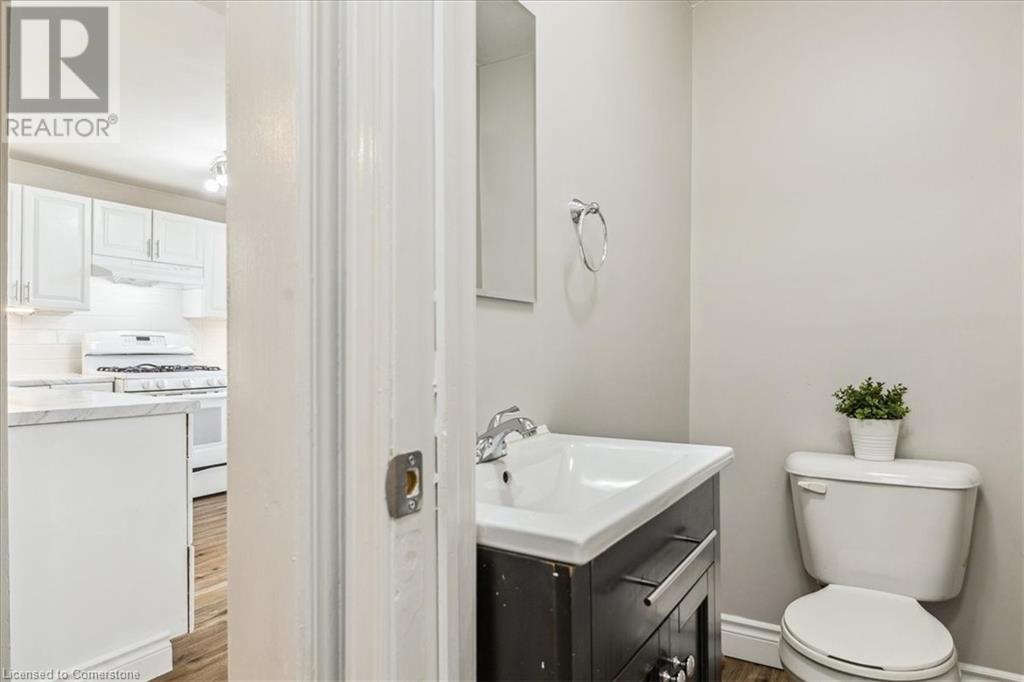 Photo 26 of 223 Weir Street N, Hamilton ON