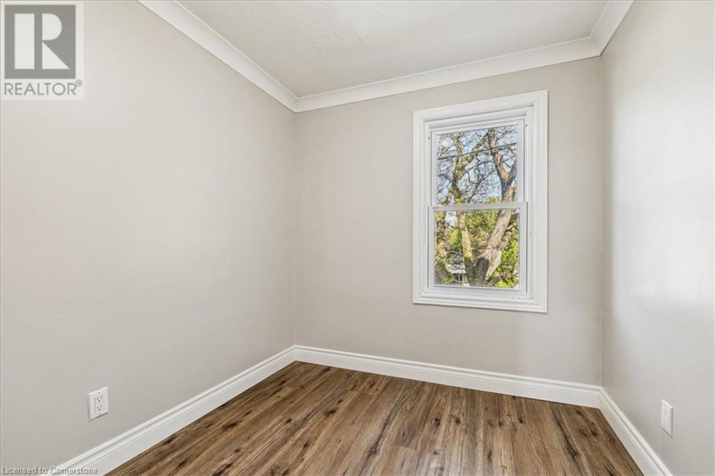 Photo 38 of 223 Weir Street N, Hamilton ON