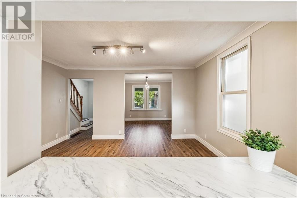Photo 23 of 223 Weir Street N, Hamilton ON