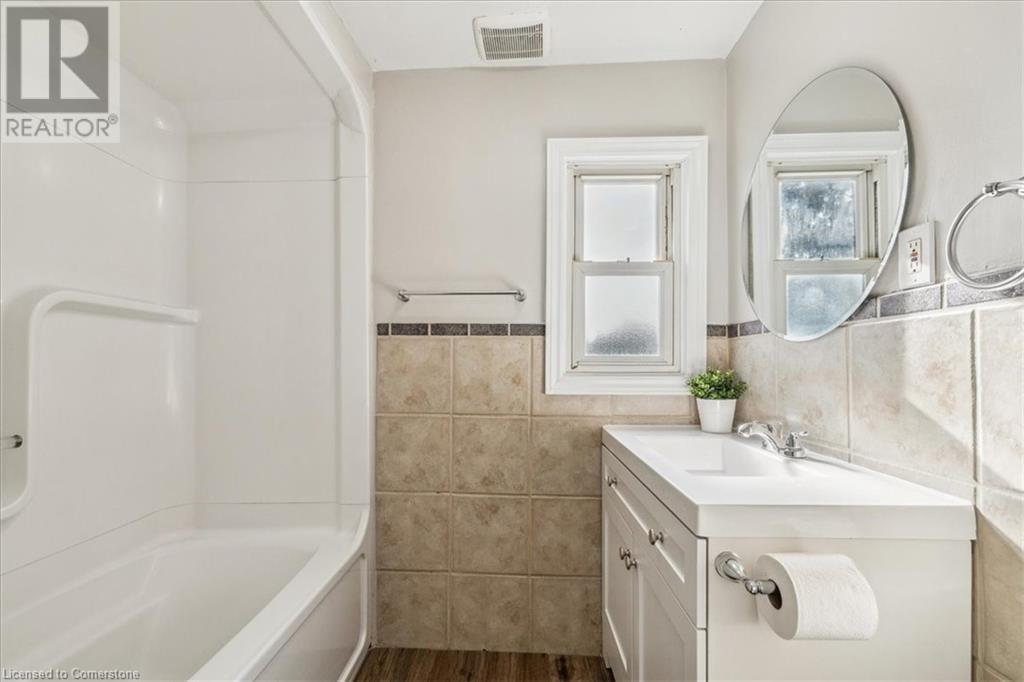 Photo 40 of 223 Weir Street N, Hamilton ON