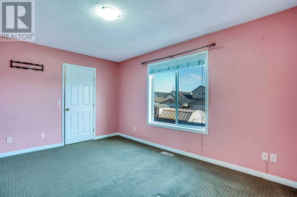 Single Family House Bi-level for Sale in  Taracove Road NE Taradale Calgary 