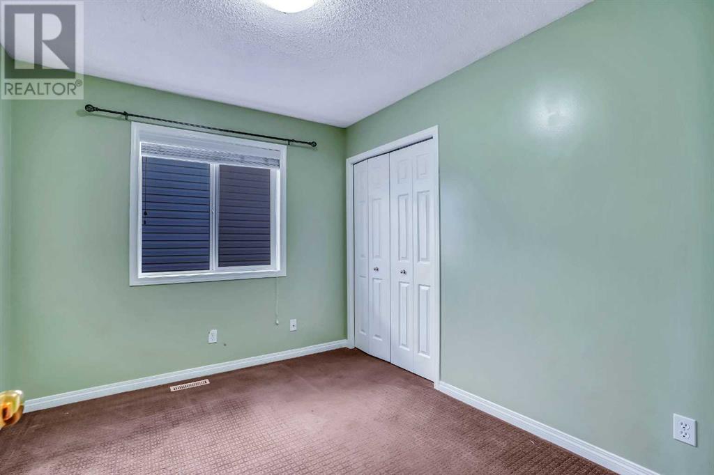 Single Family House Bi-level for Sale in  Taracove Road NE Taradale Calgary 