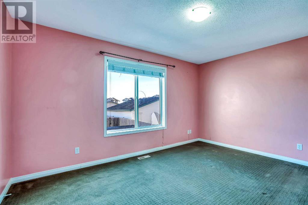 Single Family House Bi-level for Sale in  Taracove Road NE Taradale Calgary 