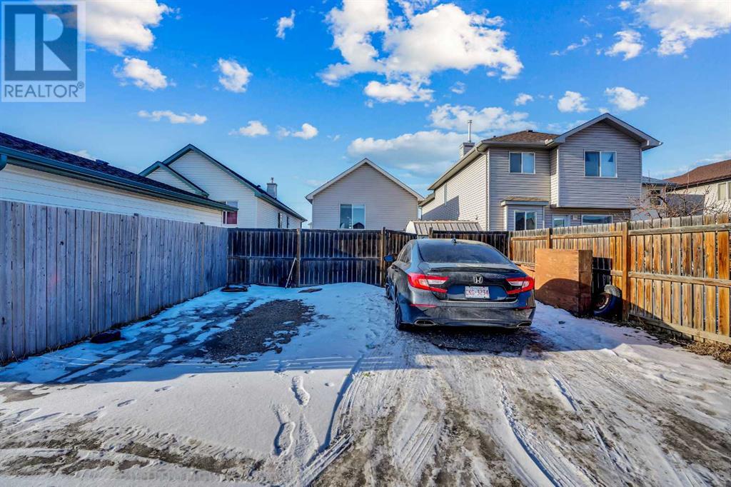 Single Family House Bi-level for Sale in  Taracove Road NE Taradale Calgary 