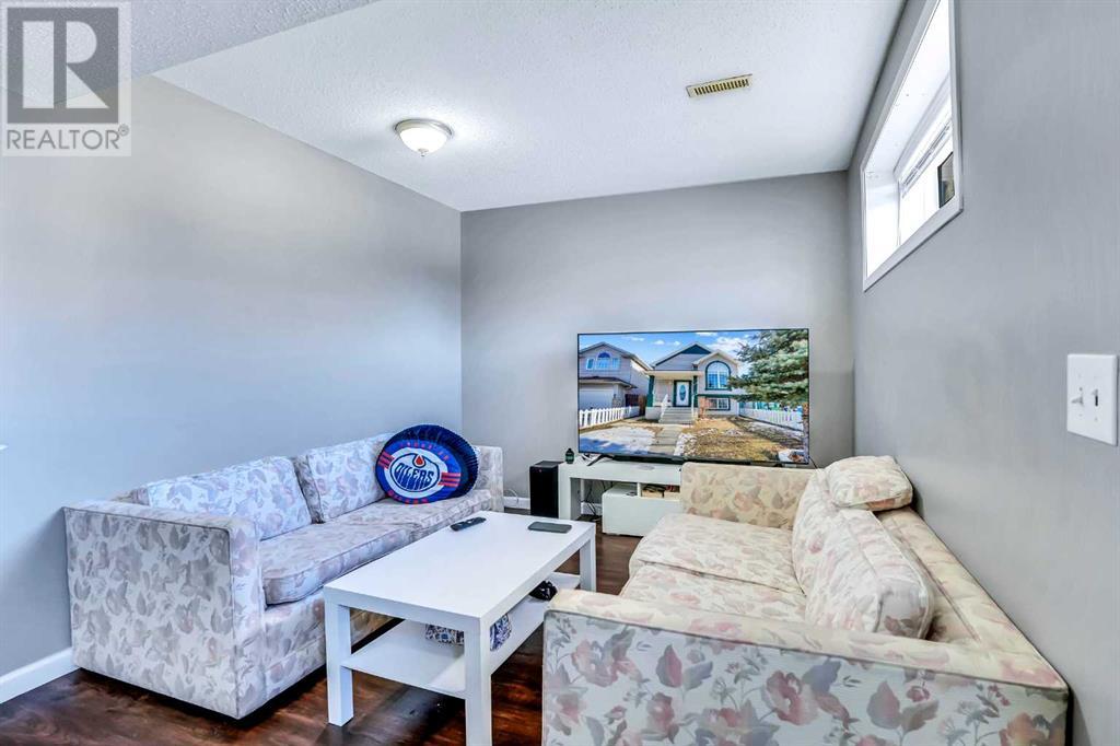Single Family House Bi-level for Sale in  Taracove Road NE Taradale Calgary 