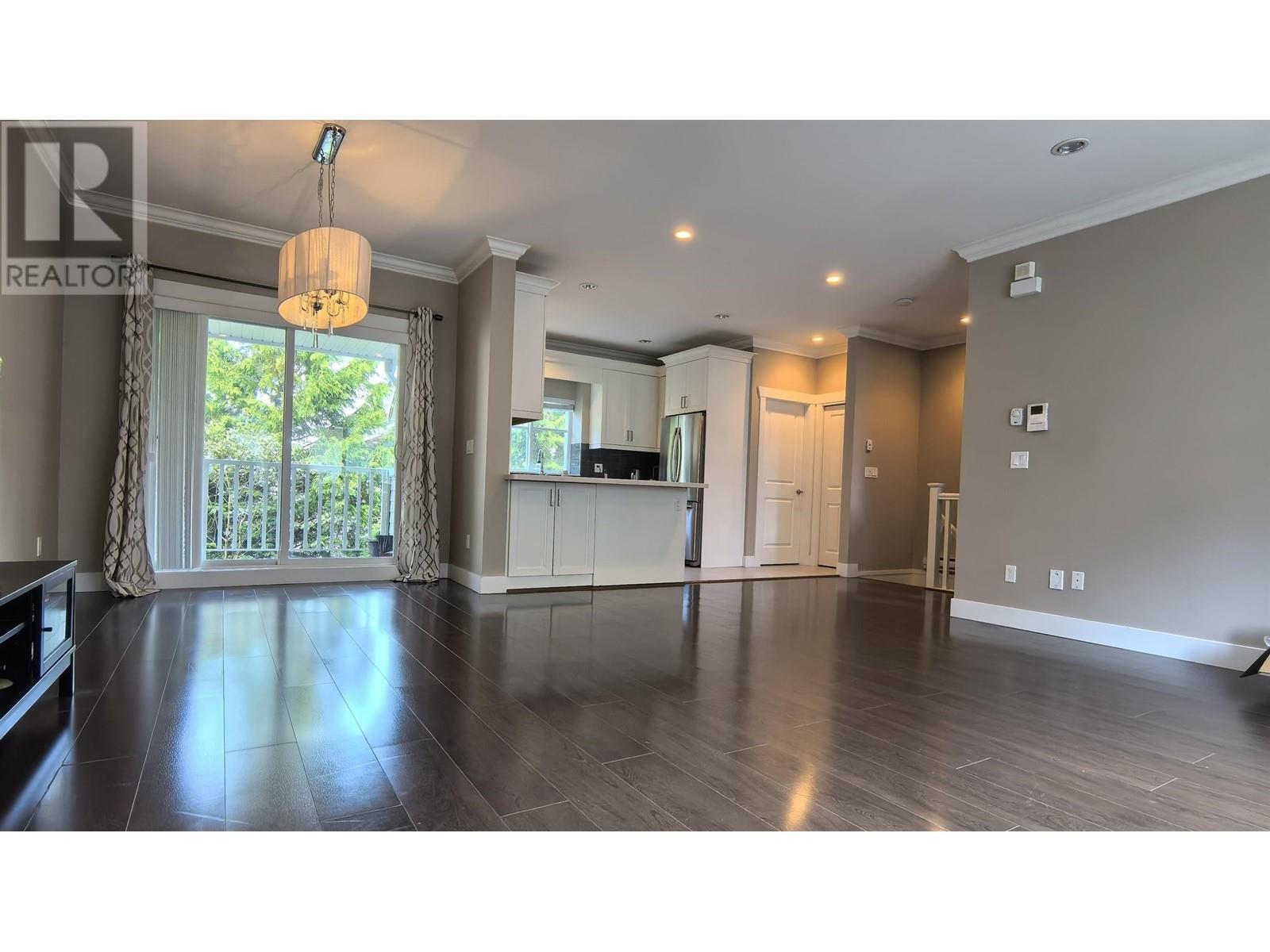 Photo 10 of 3 12351 No 2 Road, Richmond BC
