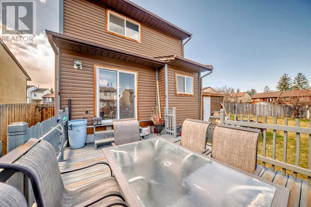 Single Family House for Sale in  Pinemill Mews NE Pineridge Calgary 