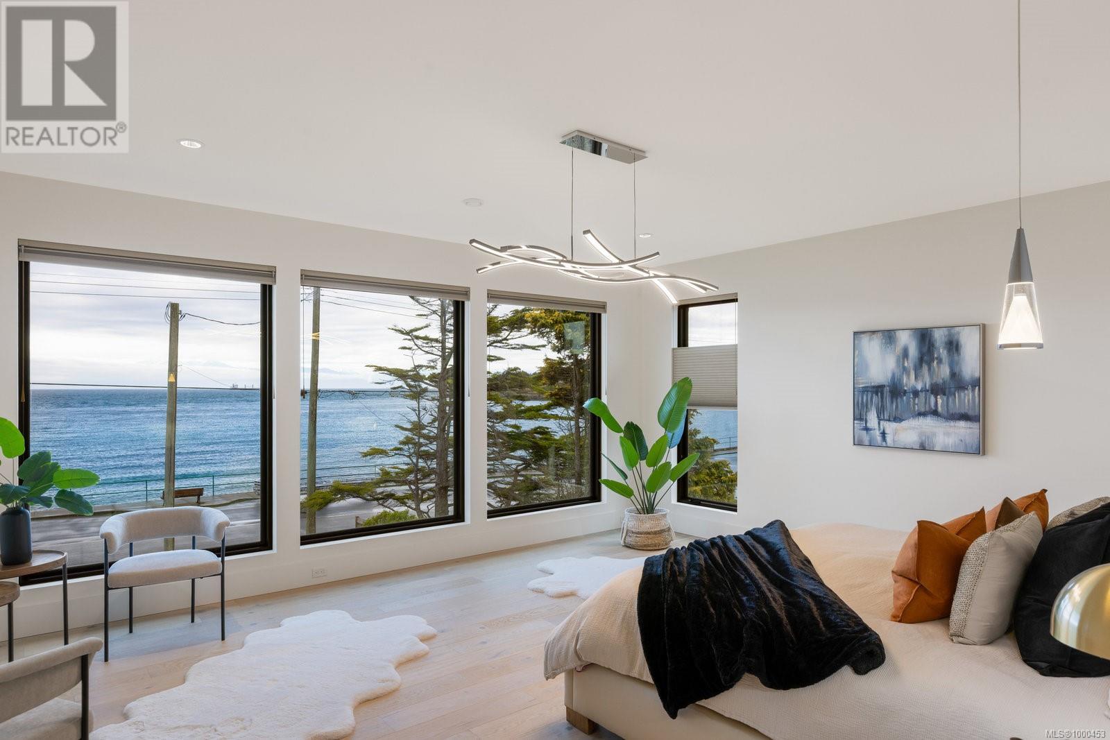 Photo 24 of 418 Beach Dr, Oak Bay BC